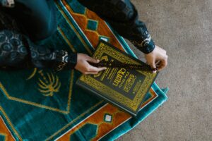Beautiful Prayer Rugs for Salat